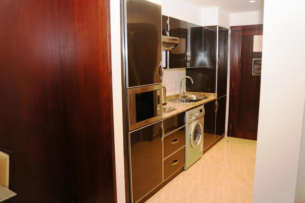 Al Faris 1 Hotel Apartments Dubai Eksteriør bilde