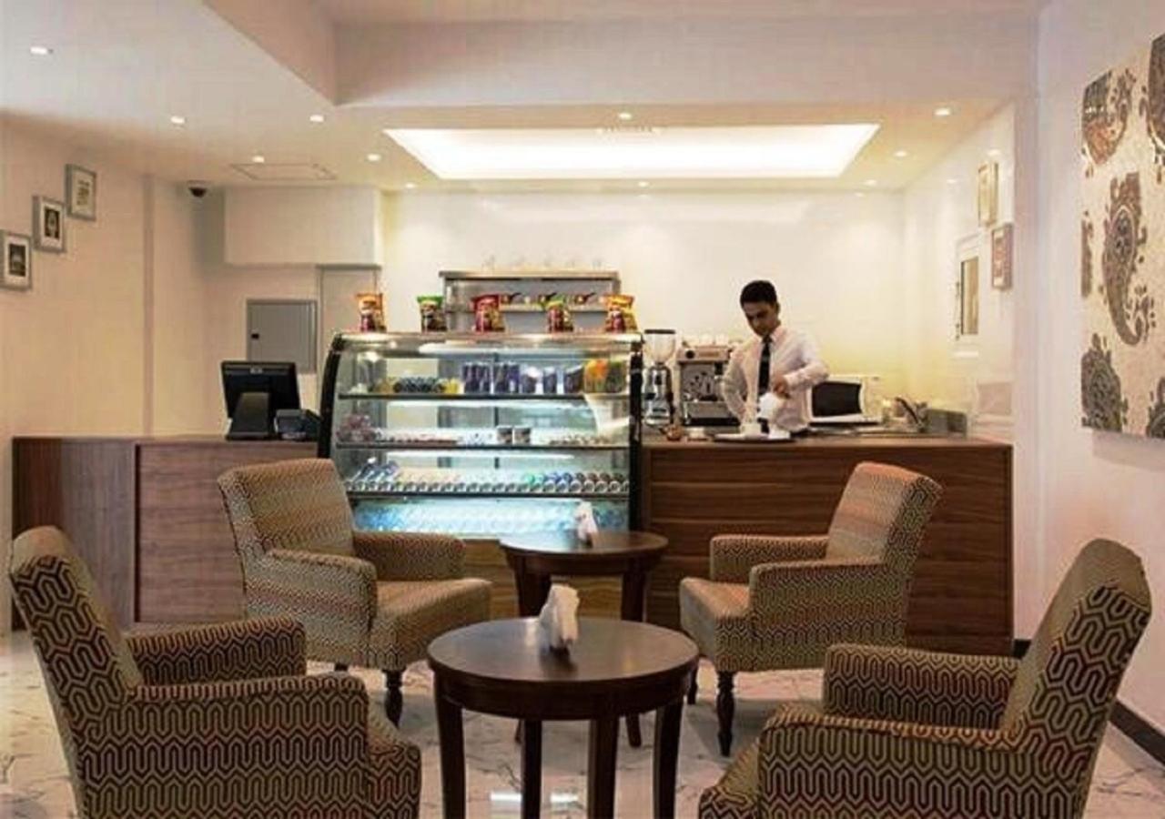 Al Faris 1 Hotel Apartments Dubai Eksteriør bilde