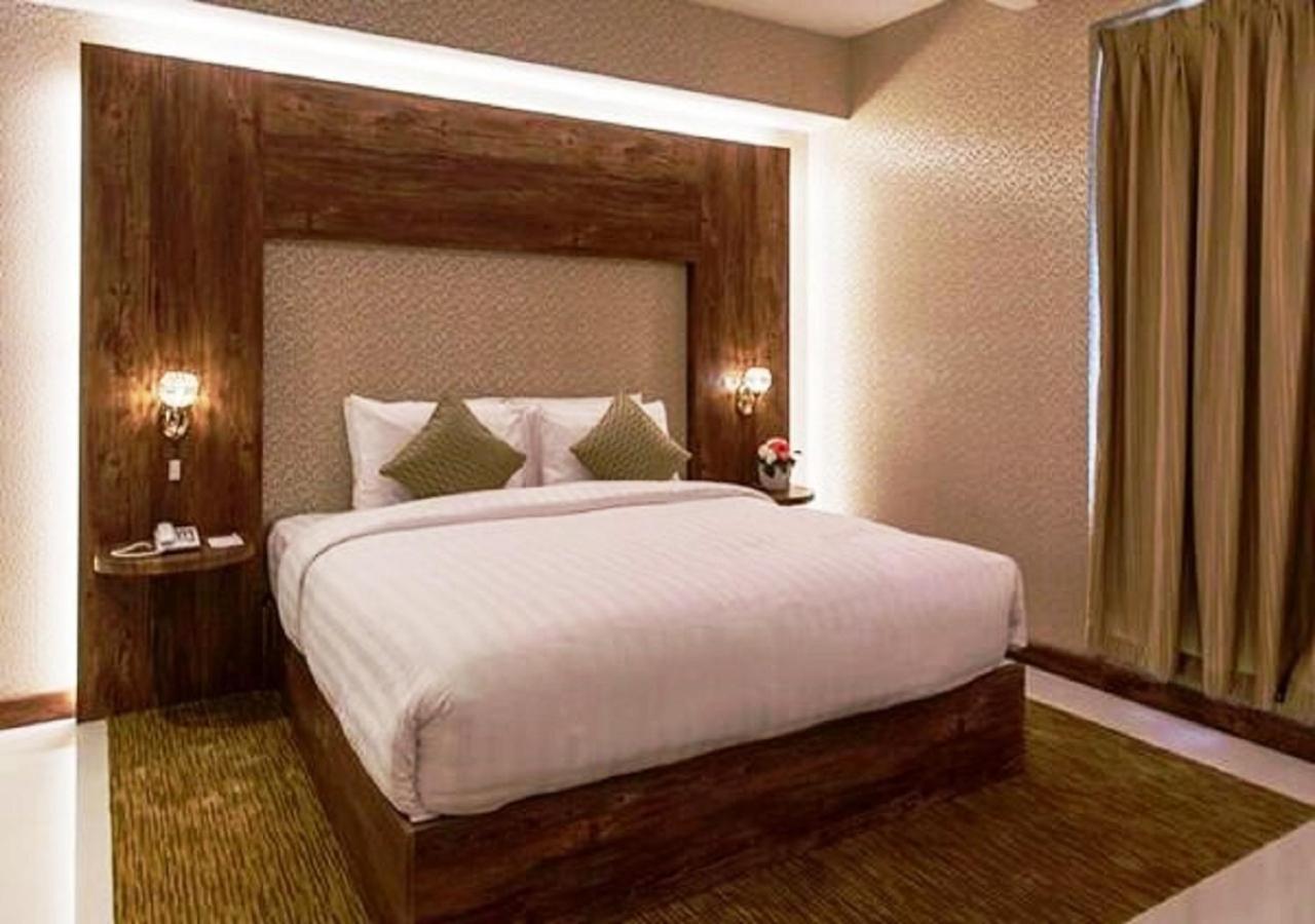 Al Faris 1 Hotel Apartments Dubai Eksteriør bilde