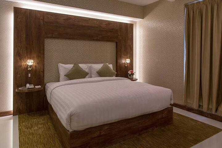 Al Faris 1 Hotel Apartments Dubai Eksteriør bilde